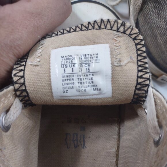 Classic Converse Gray Sneakers, Size Toddler 8 - Picture 6 of 6